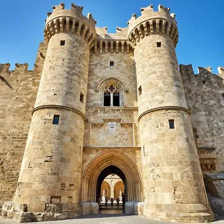 Emerald Dream House#poiessa, Medieval Town Apartamento